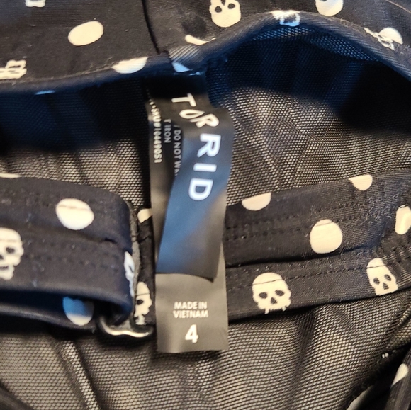 torrid Other - TORRID SIZE 4 SKULL SWIM TOP